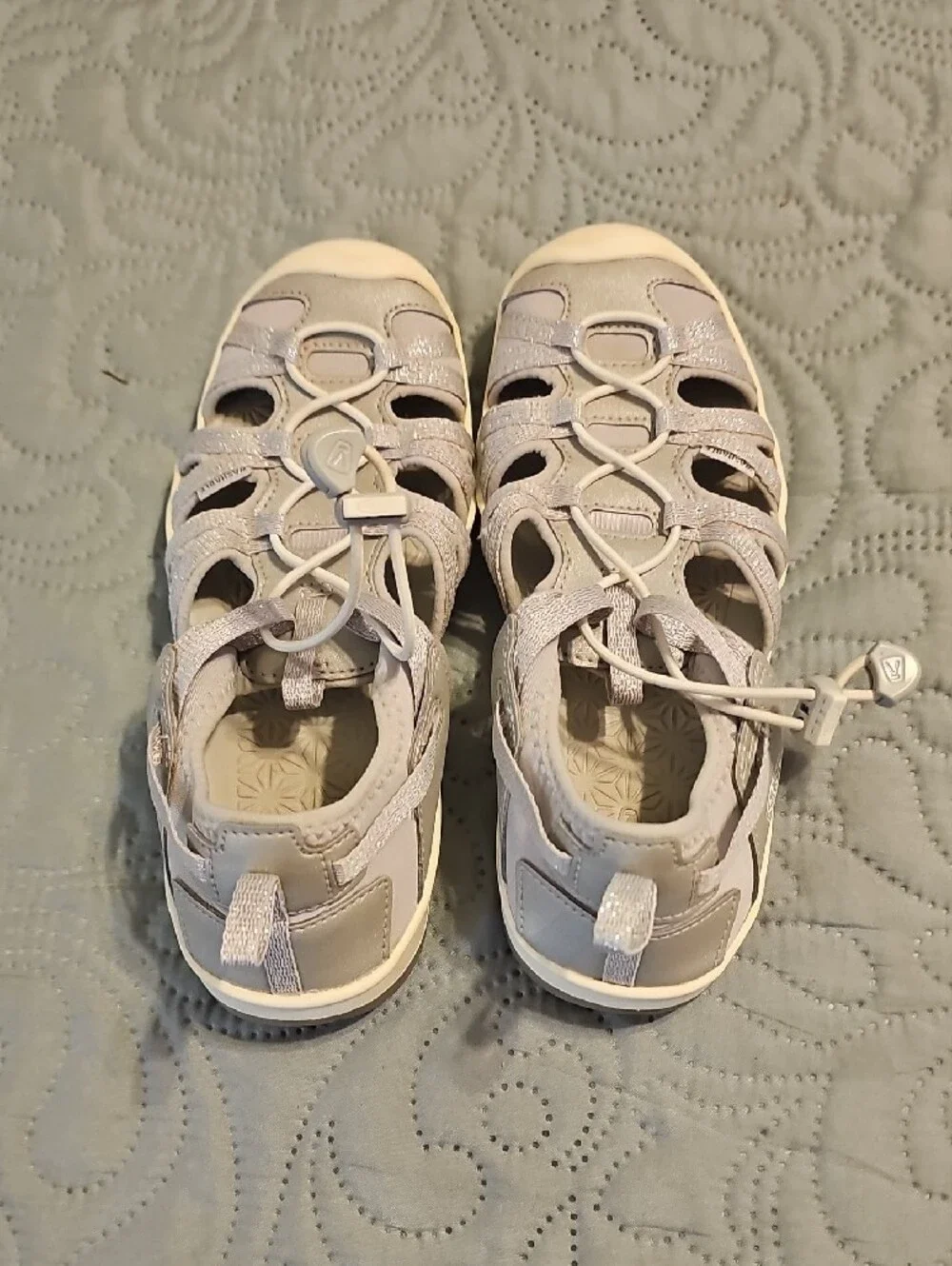 Keen comfortable cream